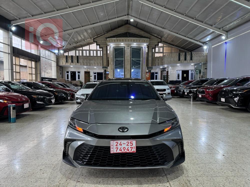 تۆیۆتا کامری